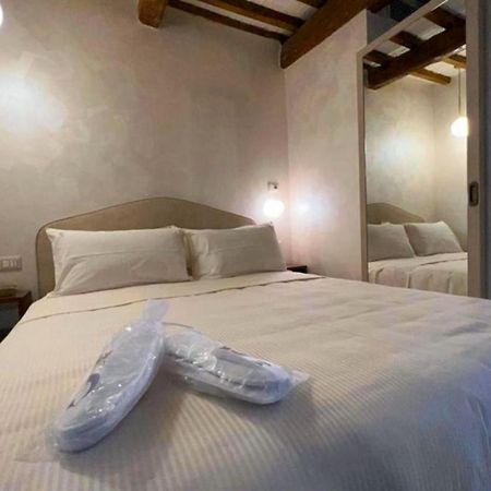 Dimora Storica Lo Svevo Hotel Iesi Ngoại thất bức ảnh