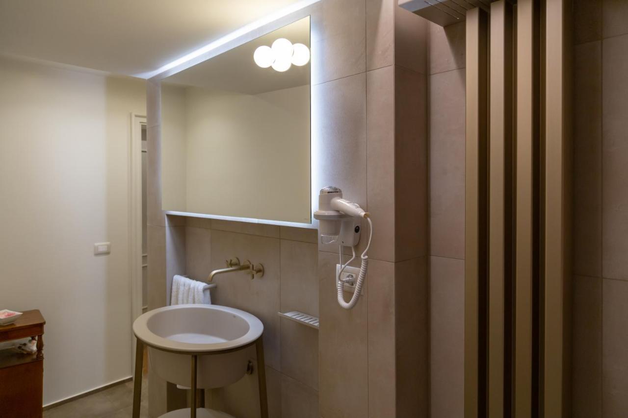 Dimora Storica Lo Svevo Hotel Iesi Ngoại thất bức ảnh